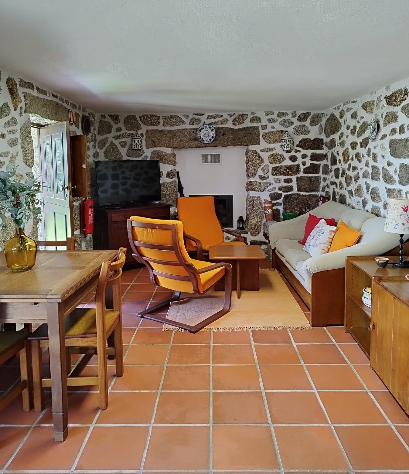 WhatsApp Image 2025-10-23 at 14.20.23